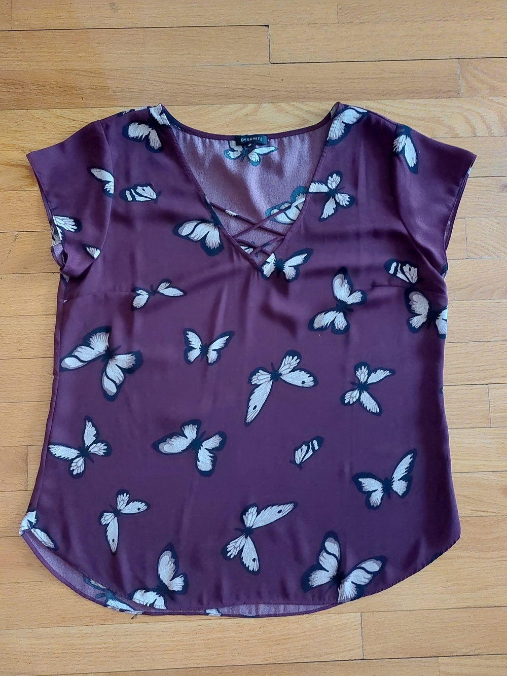 Dynamite Plum Butterfly Lattice V-Neck Blouse